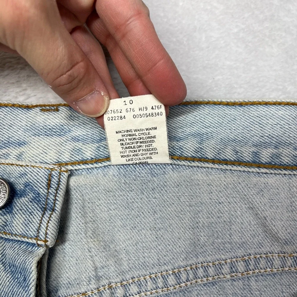 VTG Levi's 505 Regular Fit Straight Leg Jeans Men's Blue Denim Zip Fly - 35X34.5